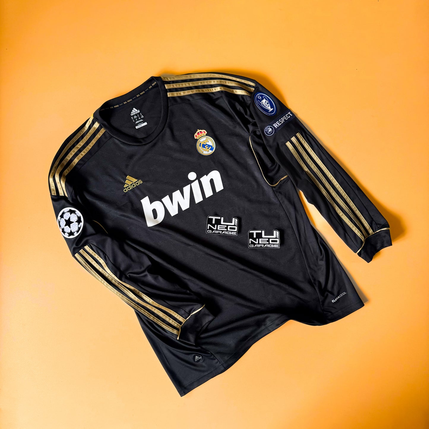 REAL MADRID AWAY 2011/12 BLACK LONG SLEEVE RETRO CUSTOM GOKU DRAGON