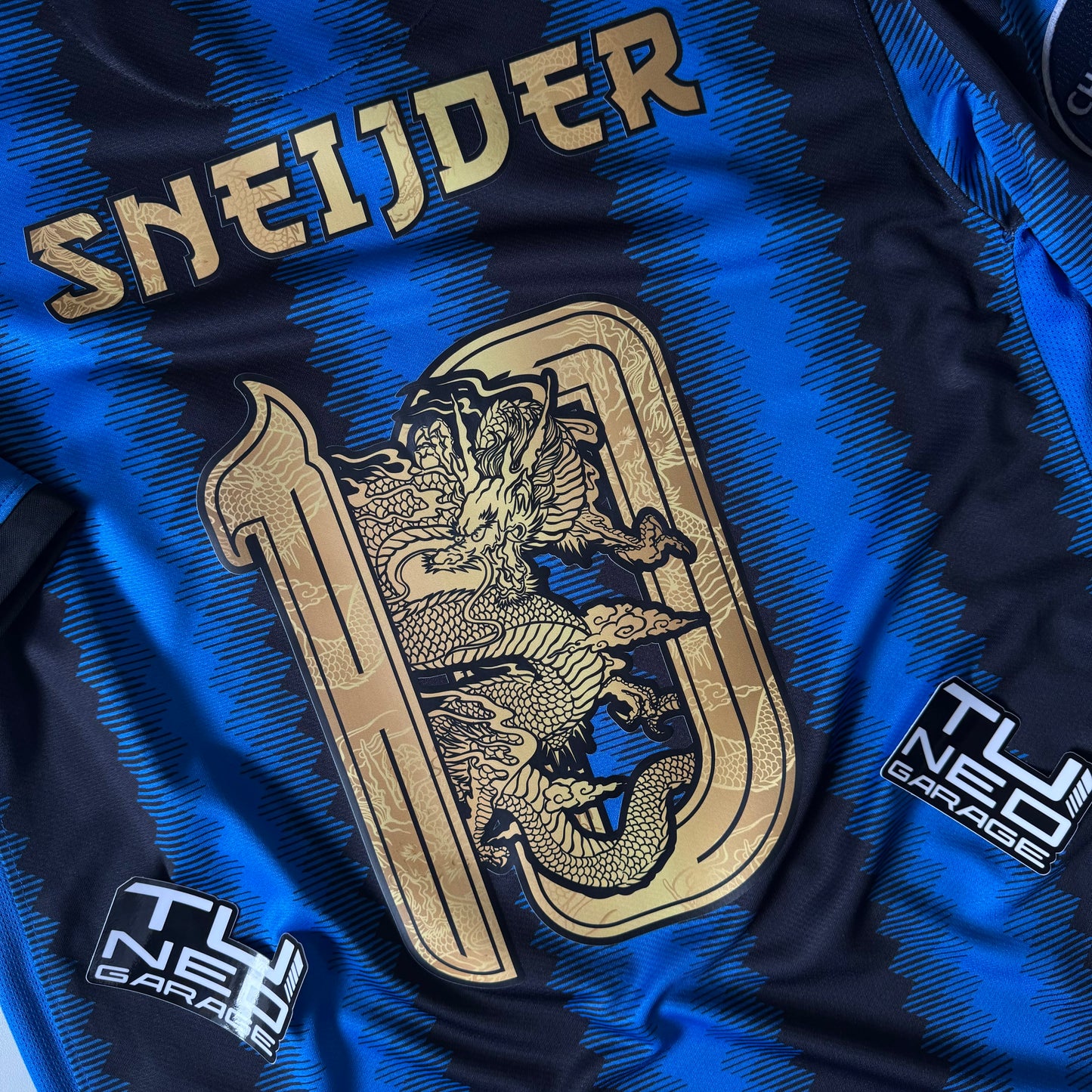 RETRO INTER MILAN 2010/11 HOME + PATCHES CUSTOM DRAGON 4