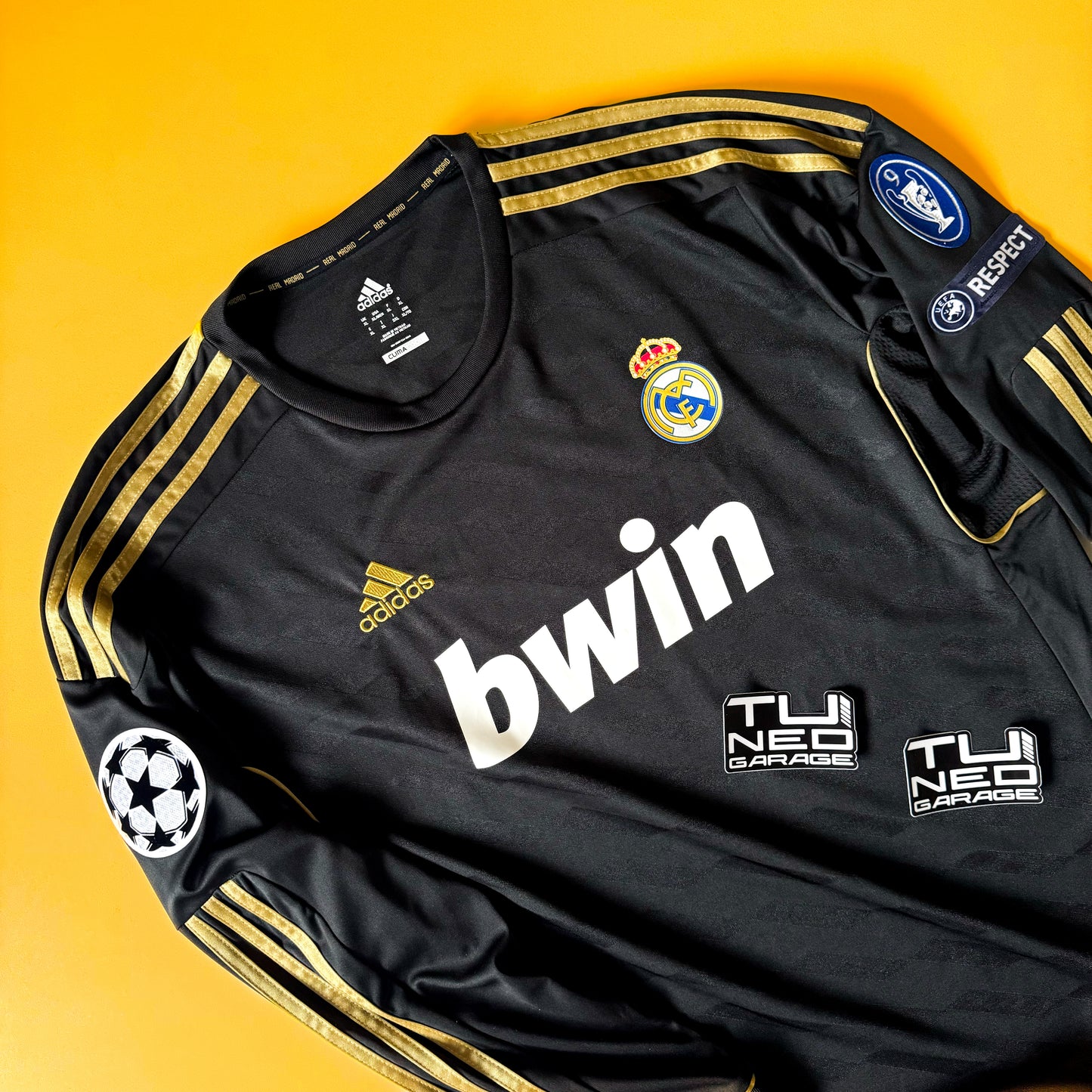 REAL MADRID AWAY 2011/12 BLACK LONG SLEEVE RETRO CUSTOM GOKU DRAGON