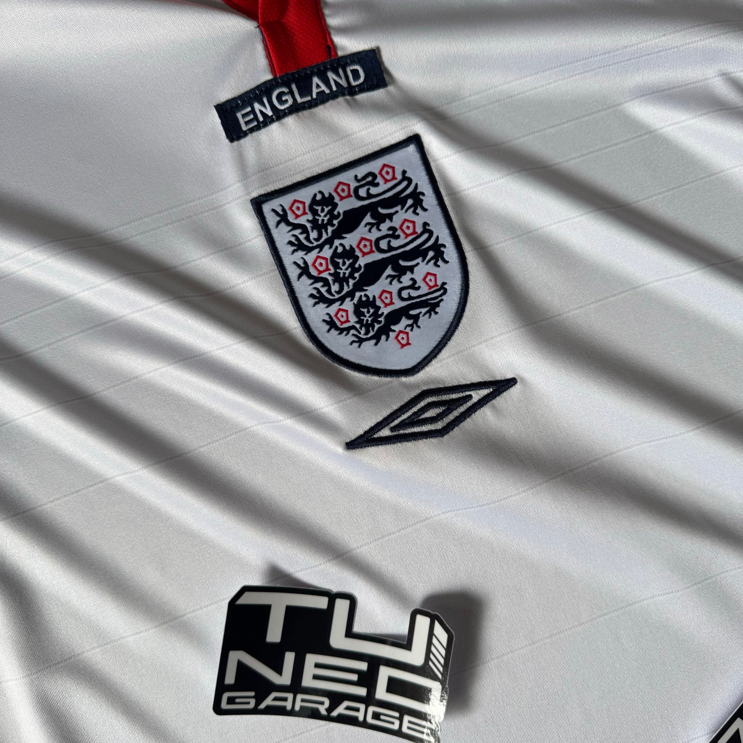 RETRO ENGLAND HOME JERSEY 2004 UMBRO