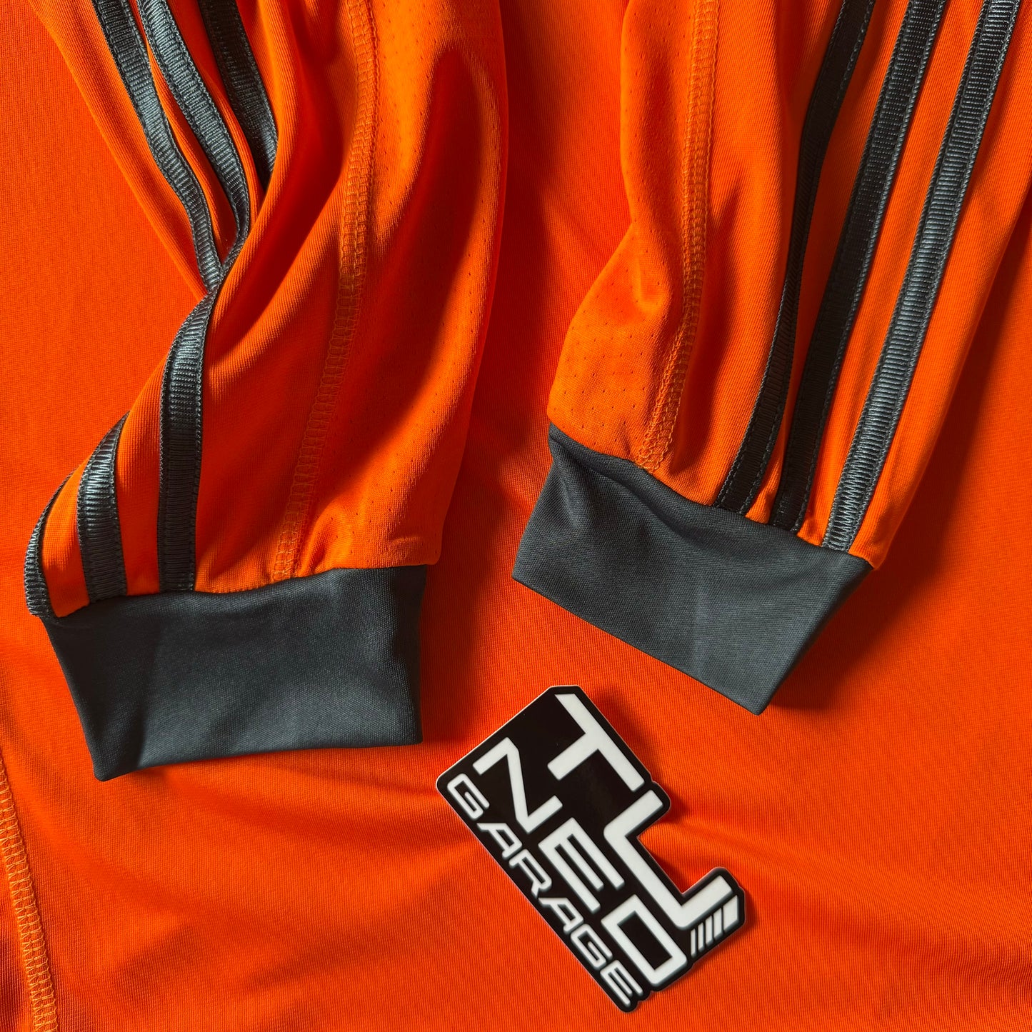 RETRO REAL MADRID AWAY 2013/14 ORANGE LONG SLEEVE + PATCHES